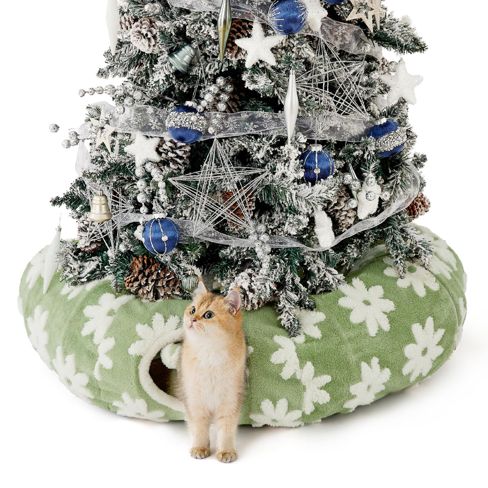 LE SURE Lesure cat tunnel bed forms a circle for cozy hide-and-play sessions.