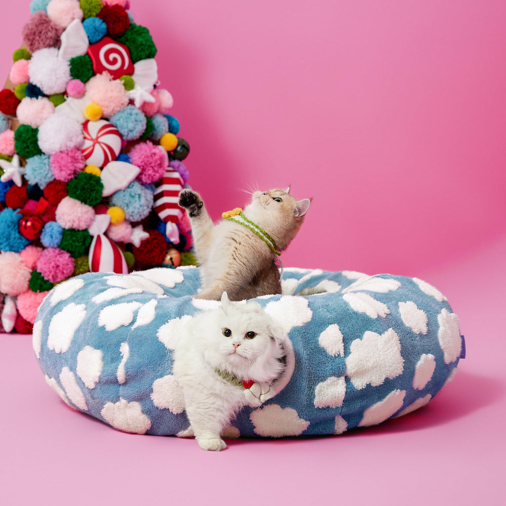 LE SURE Lesure Cat Tunnel Bed easy-assembly design for quick setup.