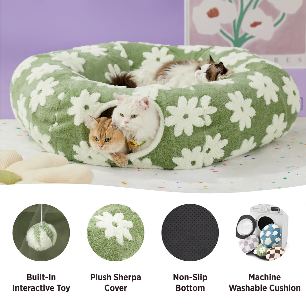 LE SURE Lesure plush sherpa material feels soft and warm for pets.