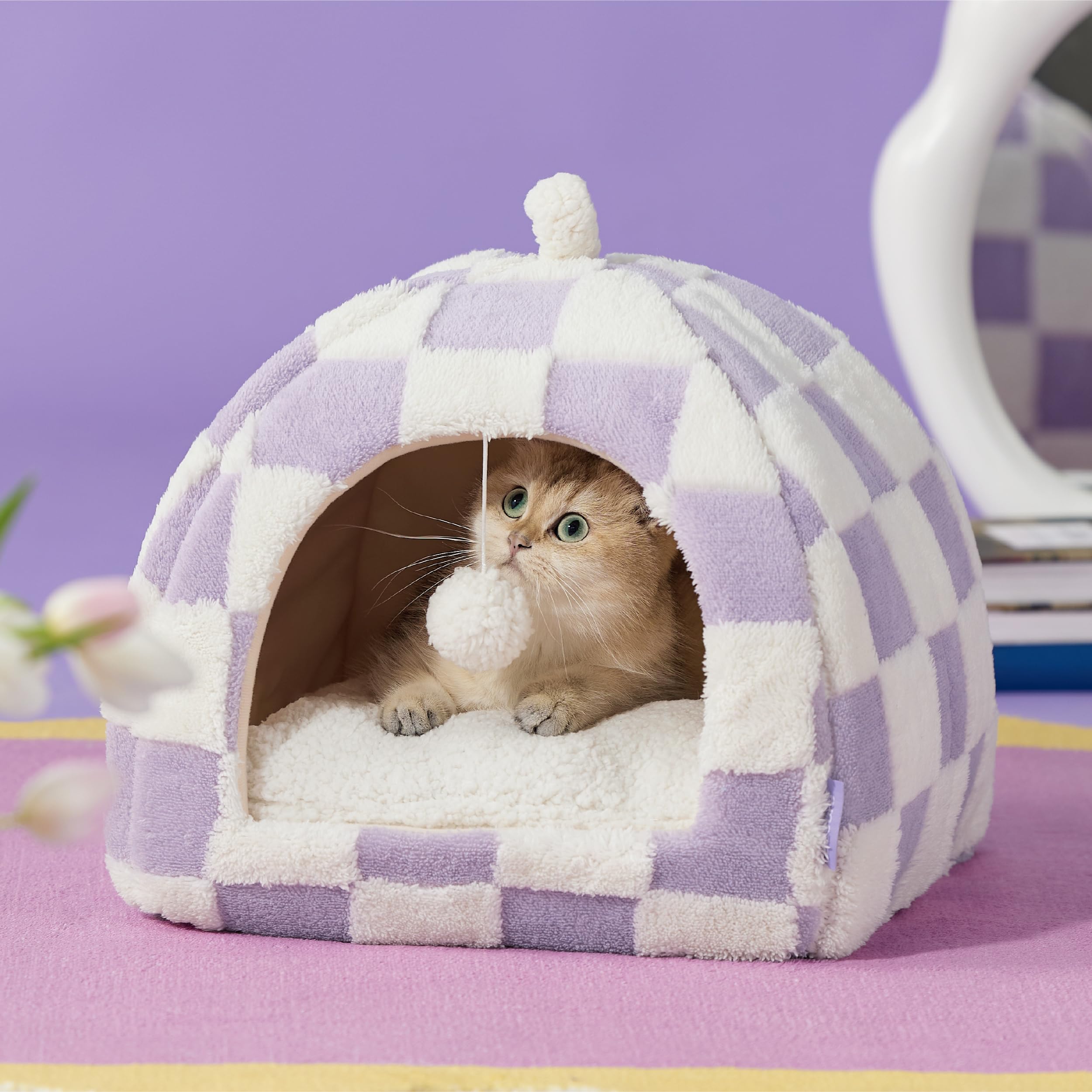 LE SURE Lesure cute cat bed compact 16-inch size for small spaces.