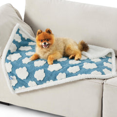 LE SURE puppy blanket with sherpa fleece side for plush warmth.