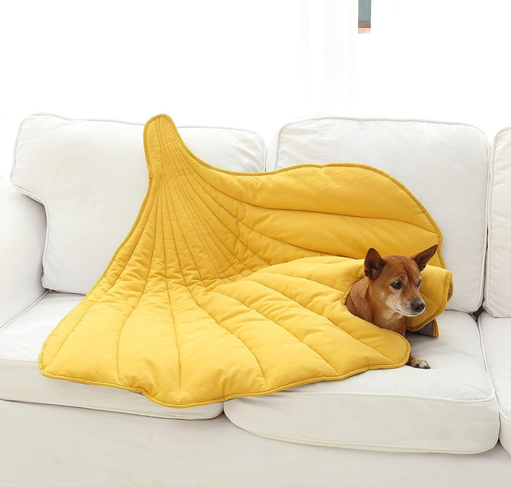 Letalong leaf blanket soft plush texture for comfy naps