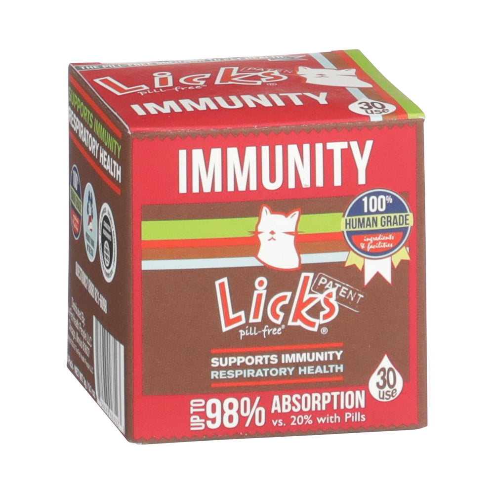 Licks Pill Free Cat Immunity bottle label close-up showing immune support.