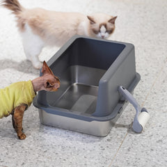 LIHOOOOM enclosed cat litter pan showcasing full enclosure design.