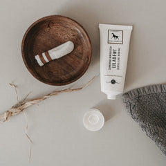 LILA LOVES IT dog teeth massage closeup highlighting calming, targeted cleaning without aggressive brushing.