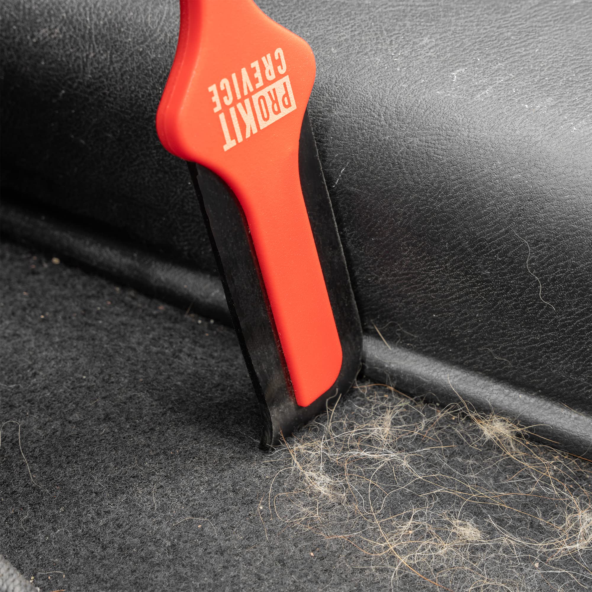 Lilly Brush Pro Floor Mats Removal captures embedded hair efficiently