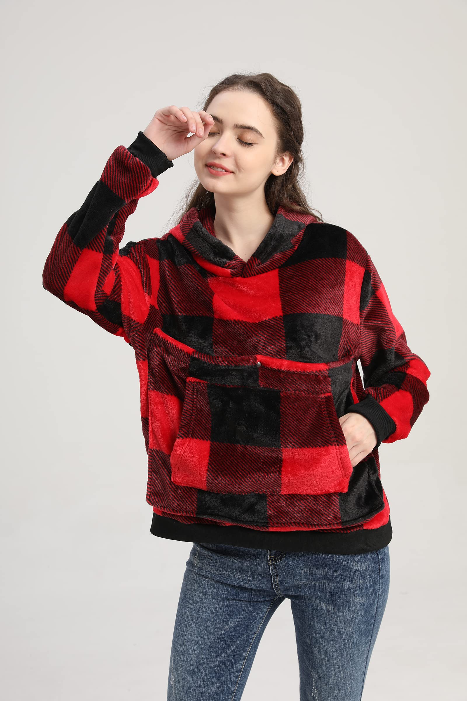LINYUCHEN cat pouch hoodie lounging at home for cozy bonding.