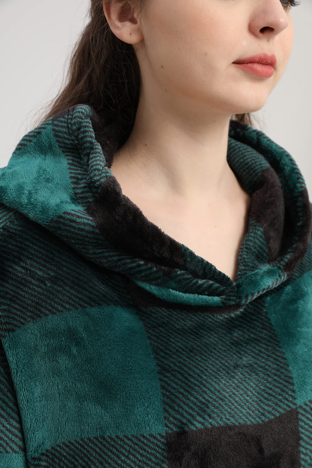 LINYUCHEN Cat Pouch Hoodie removable liner for easy cleaning