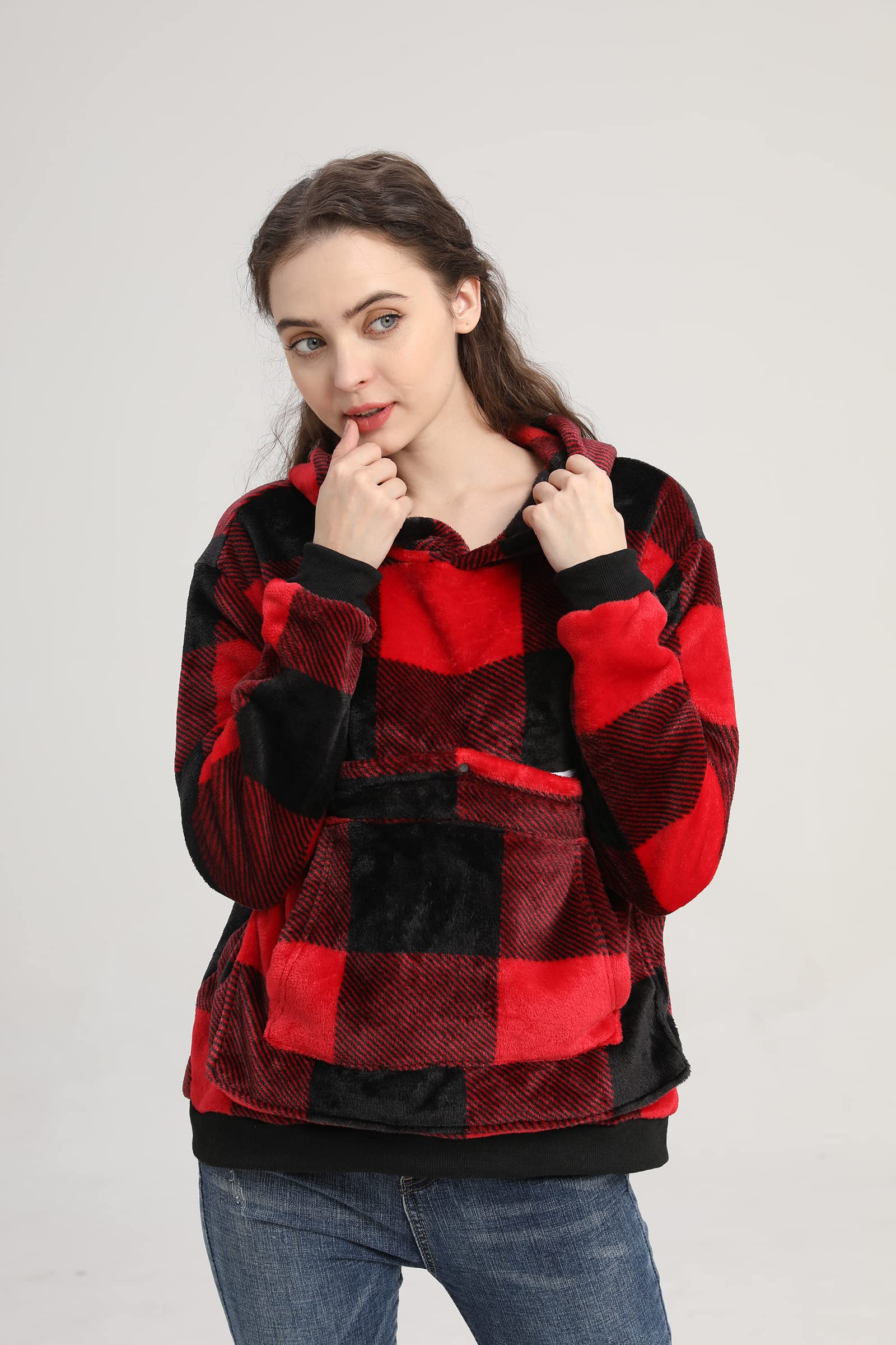 LINYUCHEN cat pouch hoodie removable liner for easy cleaning.
