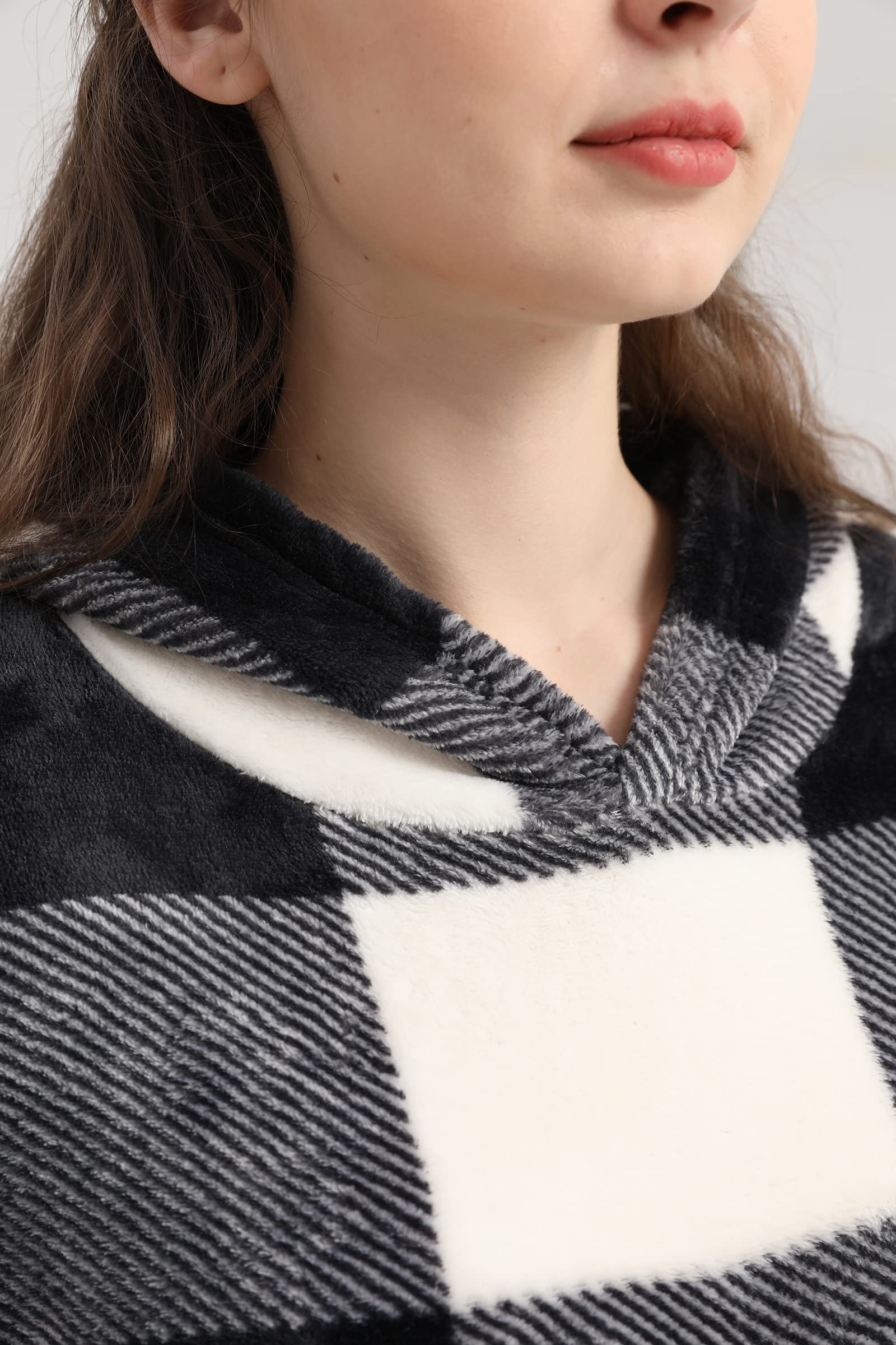 LINYUCHEN Cat Pouch Hoodie ideal for walks or lounging with your small companion nearby