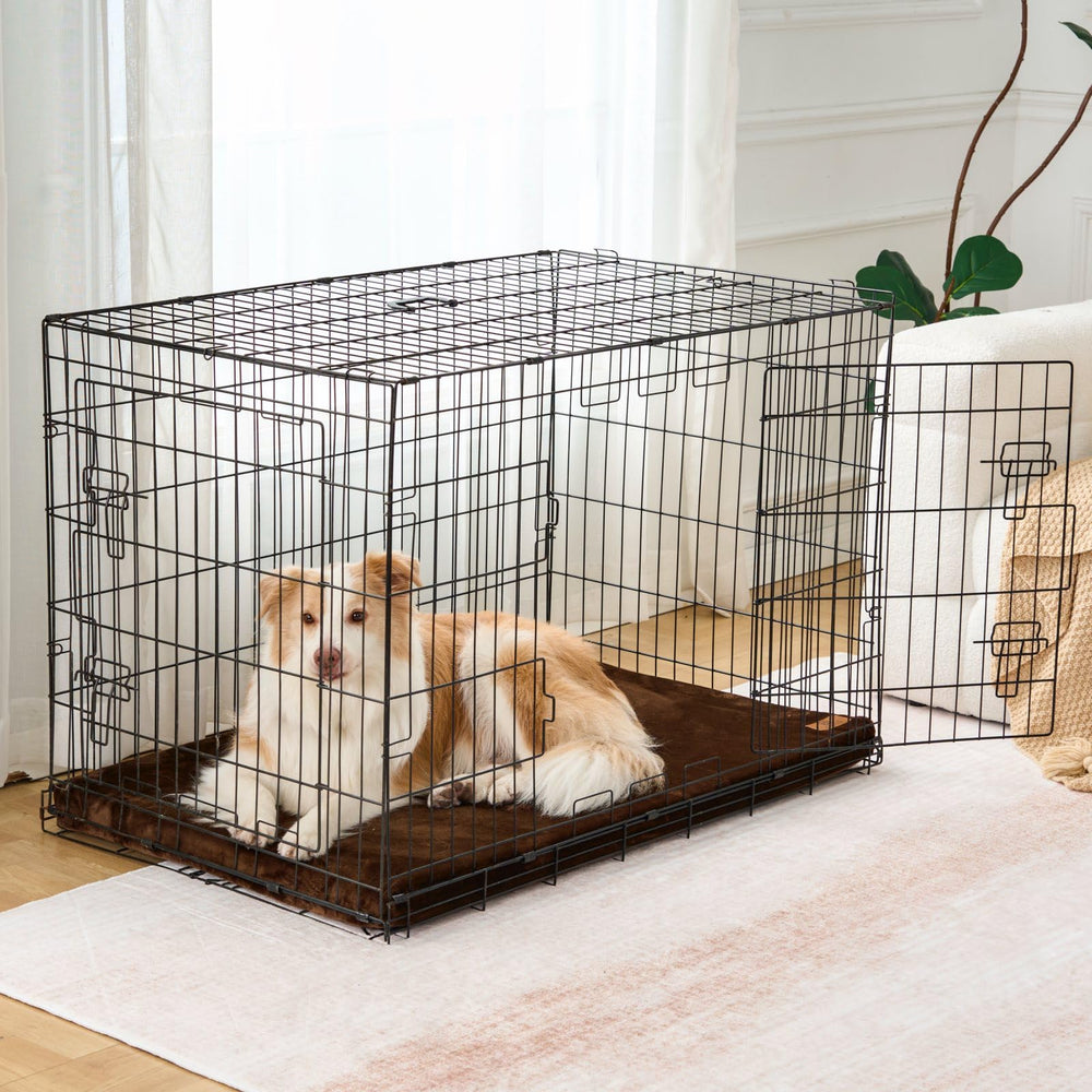 LIORCE crate pad in crate demonstrates secure snug fit