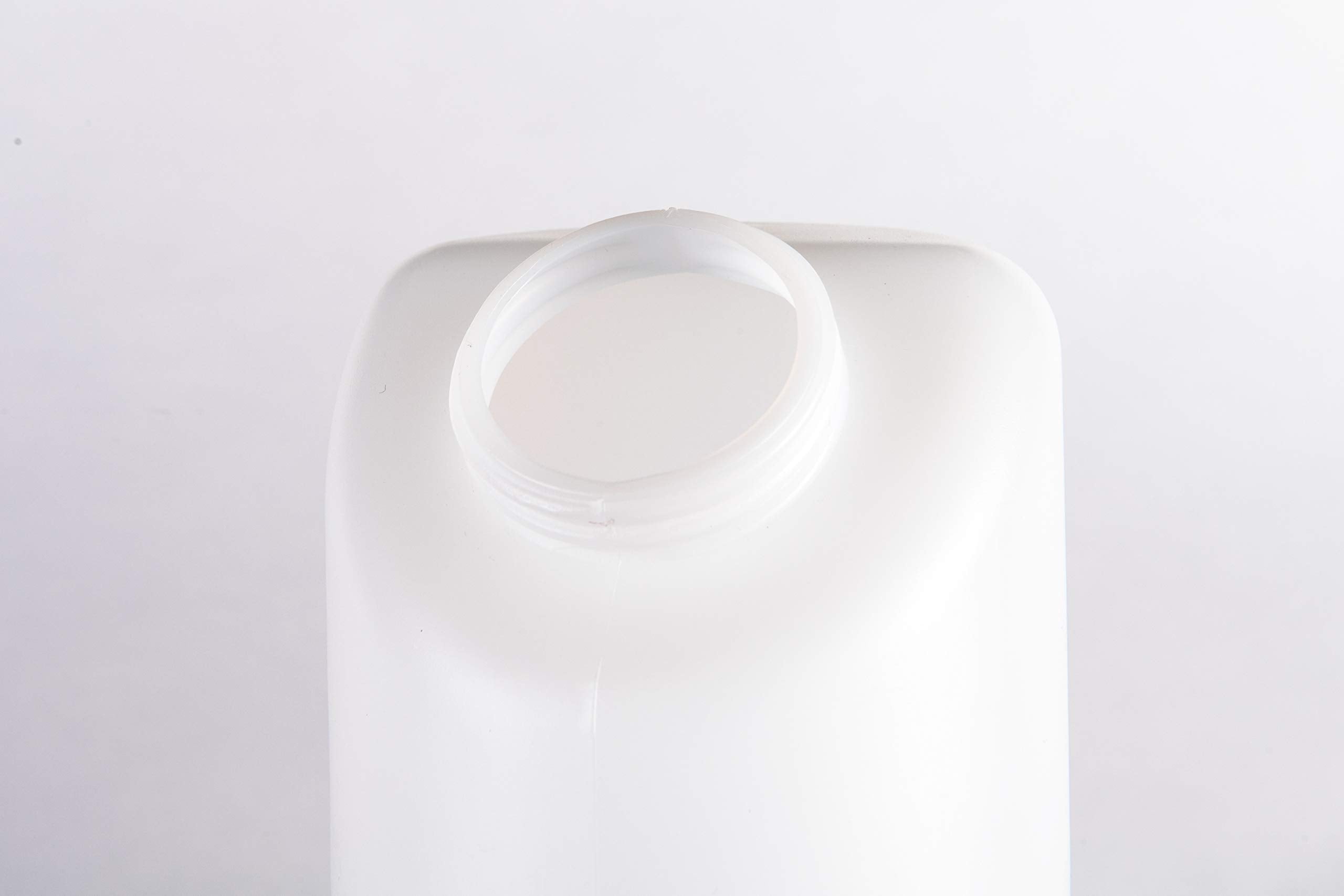 Lixit bottle cap assembly close-up illustrates quick installation and secure vacuum seal.