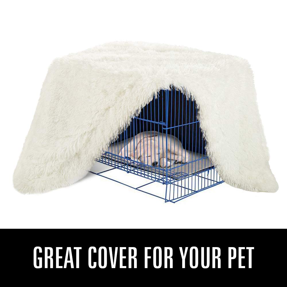 LOCHAS Luxury Fluffy Dog Blanket bed time-setup demonstrates warm nap moments