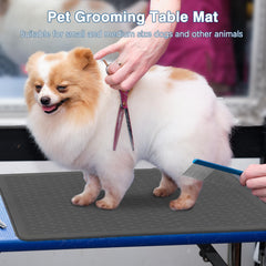 Lonepetu easy-clean grooming mat cleans quickly after use