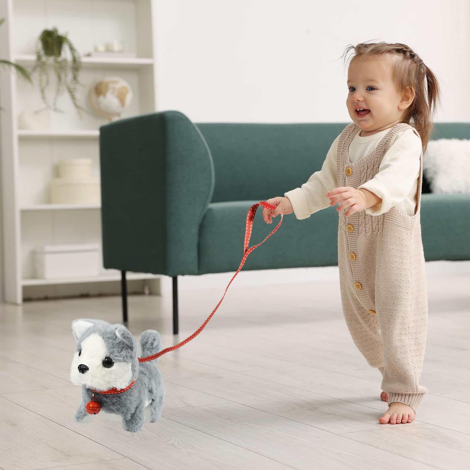 Lonfypeng plush dog toy battery-compartment access for easy setup.
