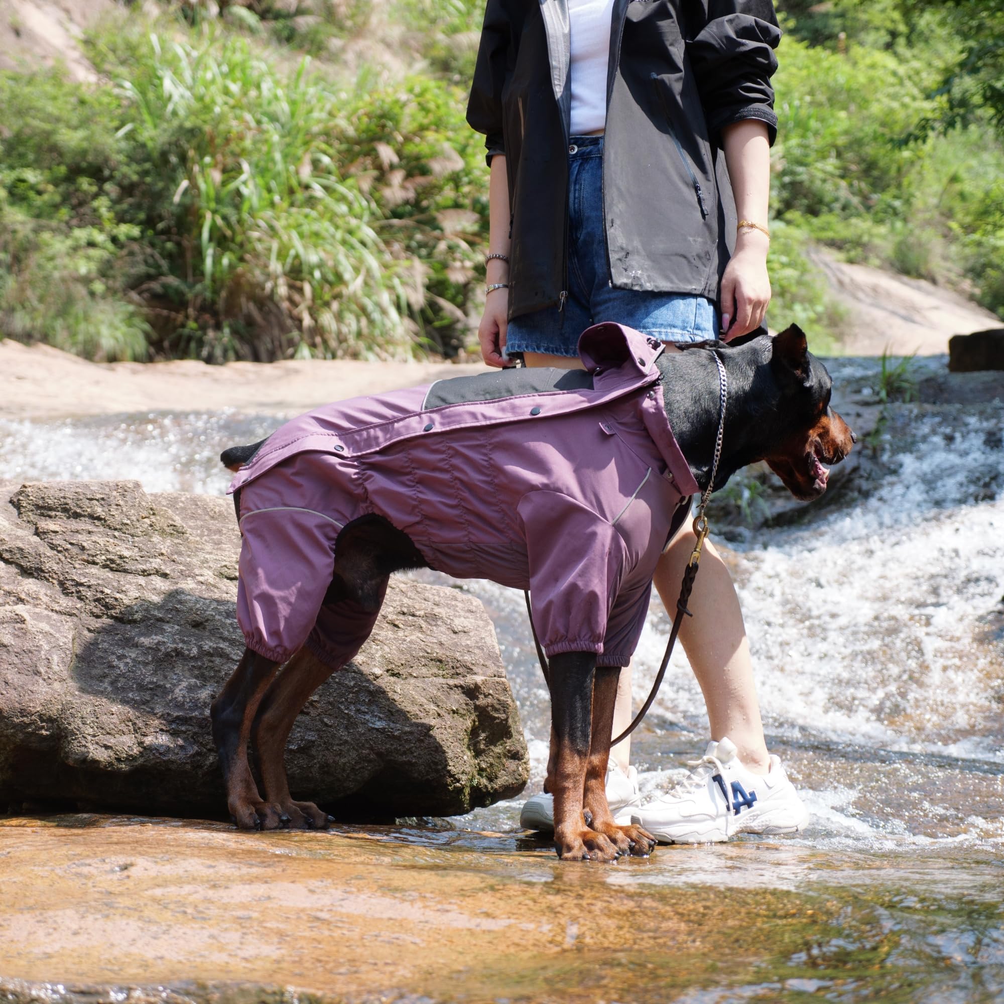 Lovelonglong raincoat breathable lightweight plum-purple ideal for easy movement