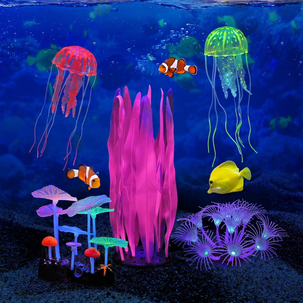 Lpraer glow aquarium jellyfish-1 creates motion and glow under blue light.