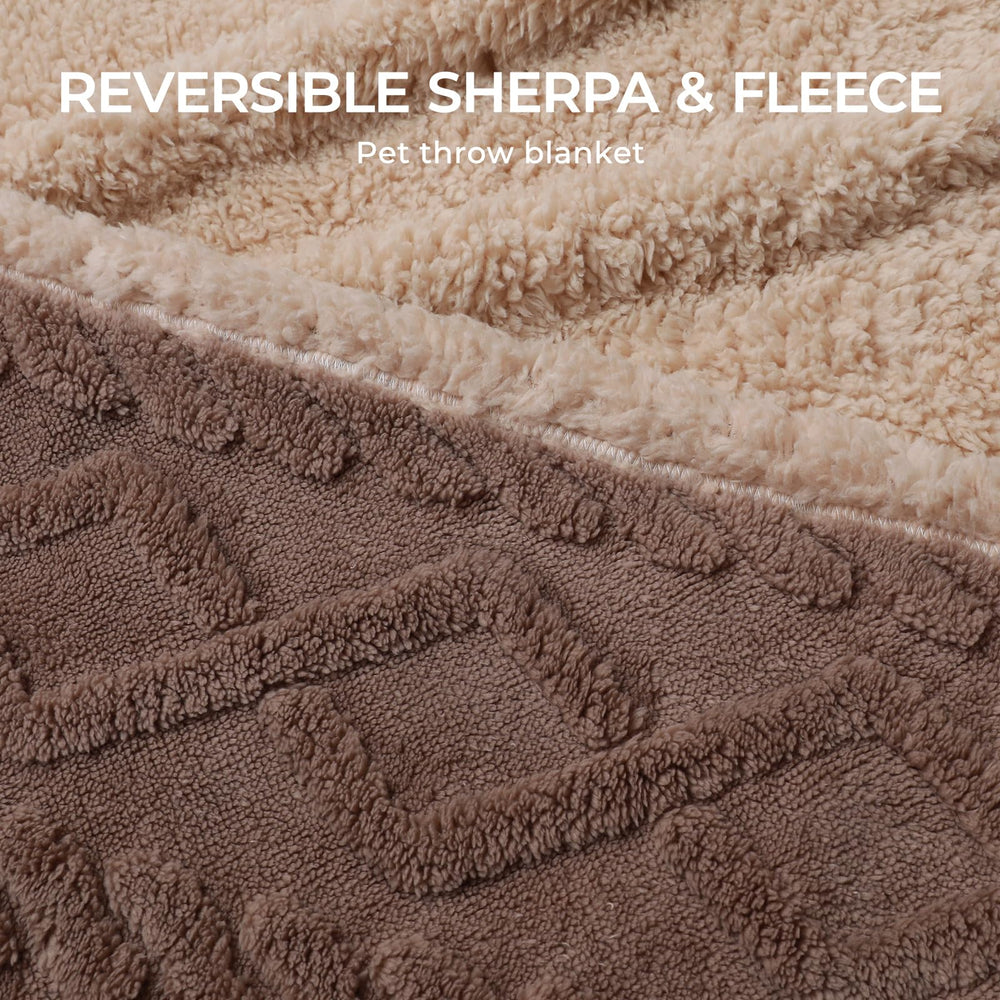 Luciphia blanket is machine-washable for easy care.