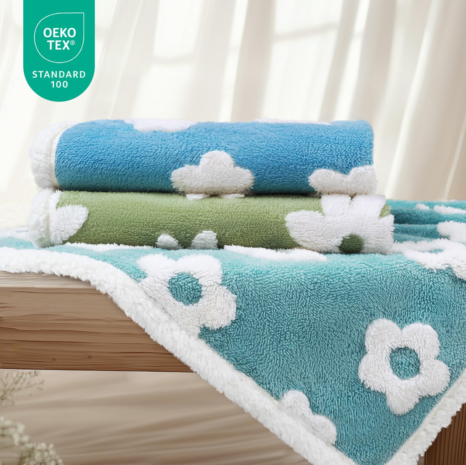 Luciphia waterproof pet blanket portable and lightweight for outdoor trips and travel.