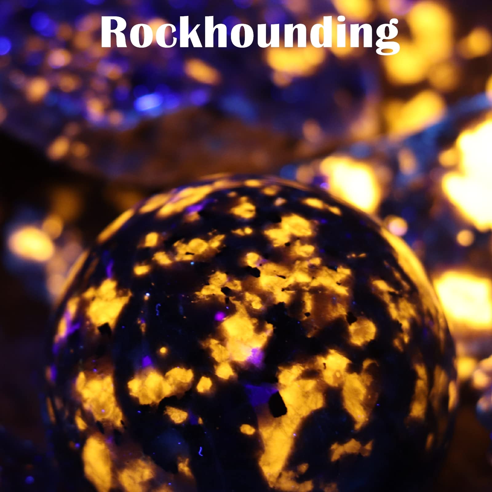 LUMENSHOOTER S5 blue glow highlights scorpions for safer nighttime hunting.