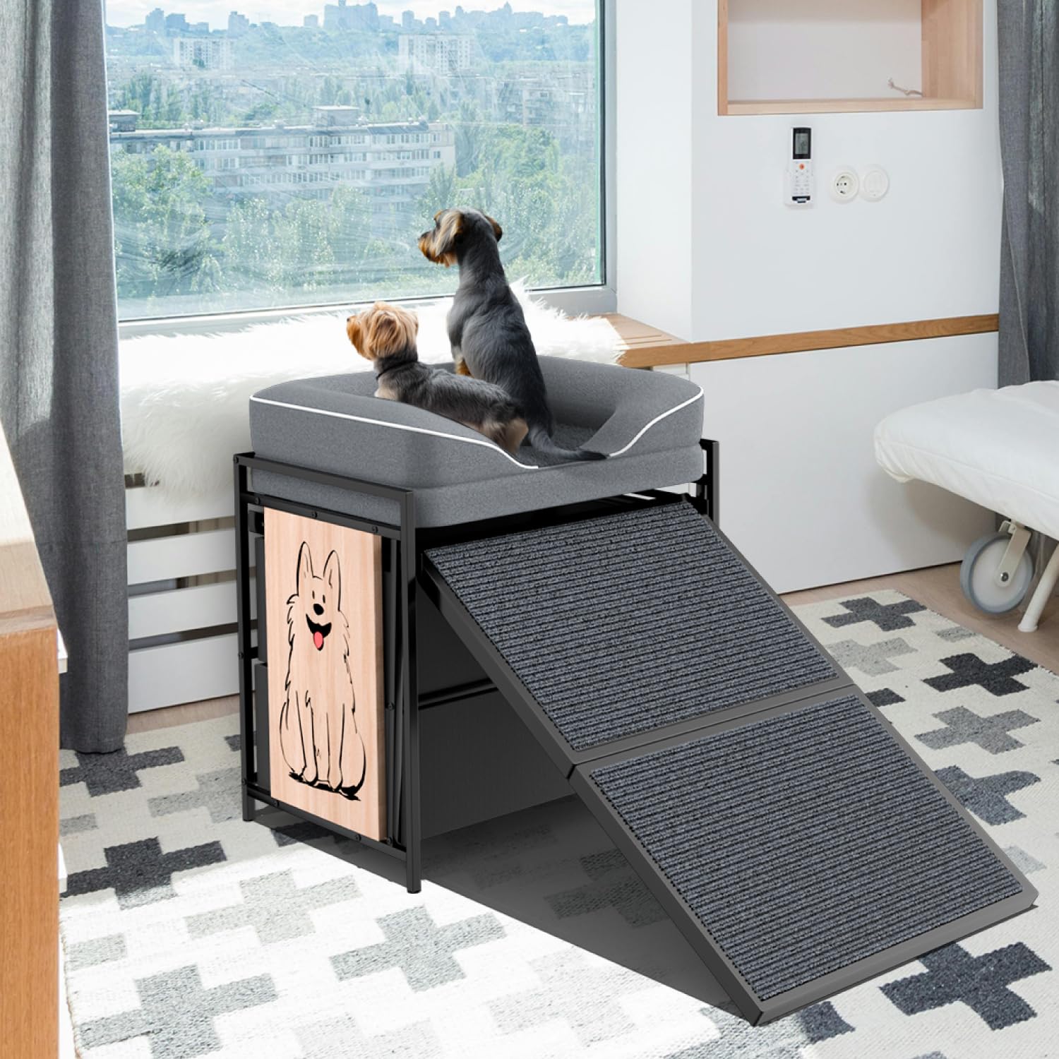 Lunacme pet window bench metal detail showing sturdy frame