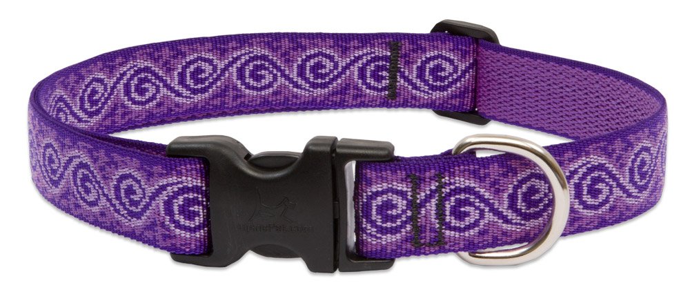 LupinePet large dog collar Jelly Roll design close-up buckle for a secure leash.