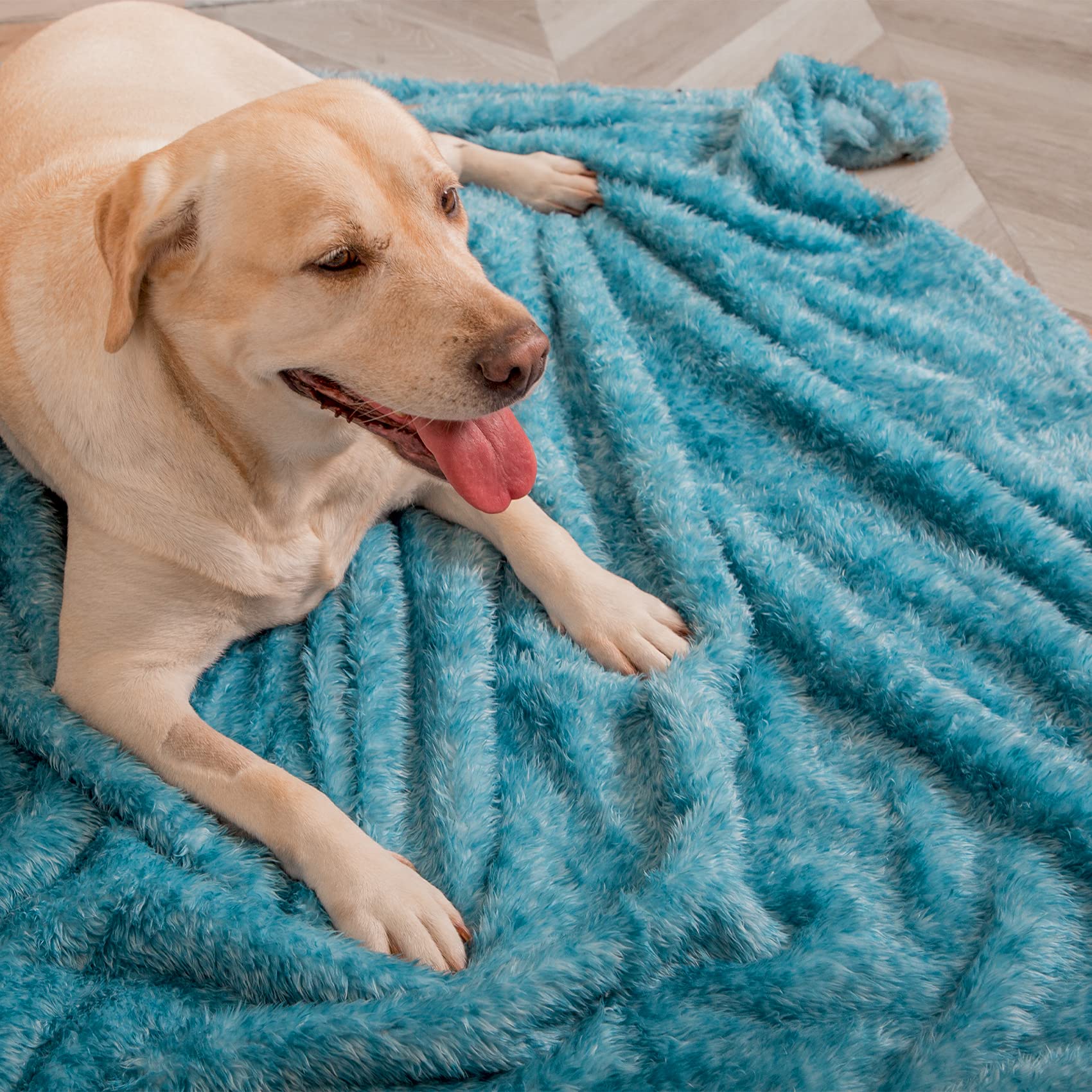 MACEVIA Fluffy Fleece blanket sea blue closeup shows plush texture.