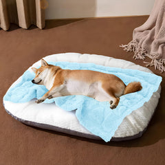 MACEVIA furniture protection dog blanket guards sofa from hair and scratches.
