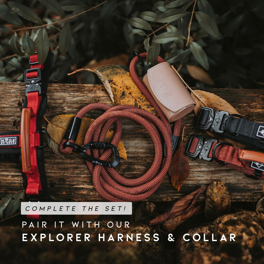 Made To Roam Explorer Leash weatherproof construction withstands rain during rugged treks.
