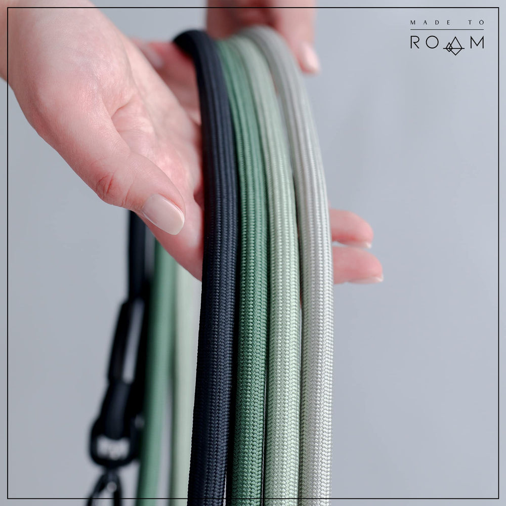 MADE TO ROAM Premium Everyday Leash O-ring facilitates quick errands