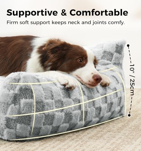 MADE 4 PETS cat bed non-slip base keeps bed steady on floors.