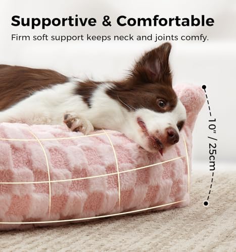 Made4Pets cat bed with non-slip base for secure lounging.