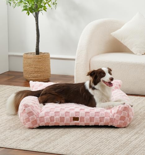 Made4Pets supportive foam base provides stable comfort for pets during lounging.