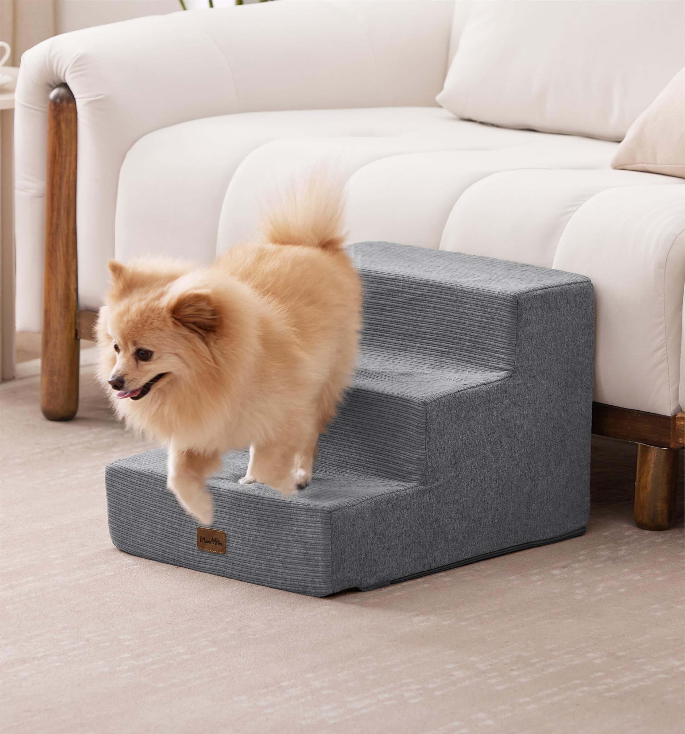 Made4Pets packaged view communicates lightweight yet sturdy construction.