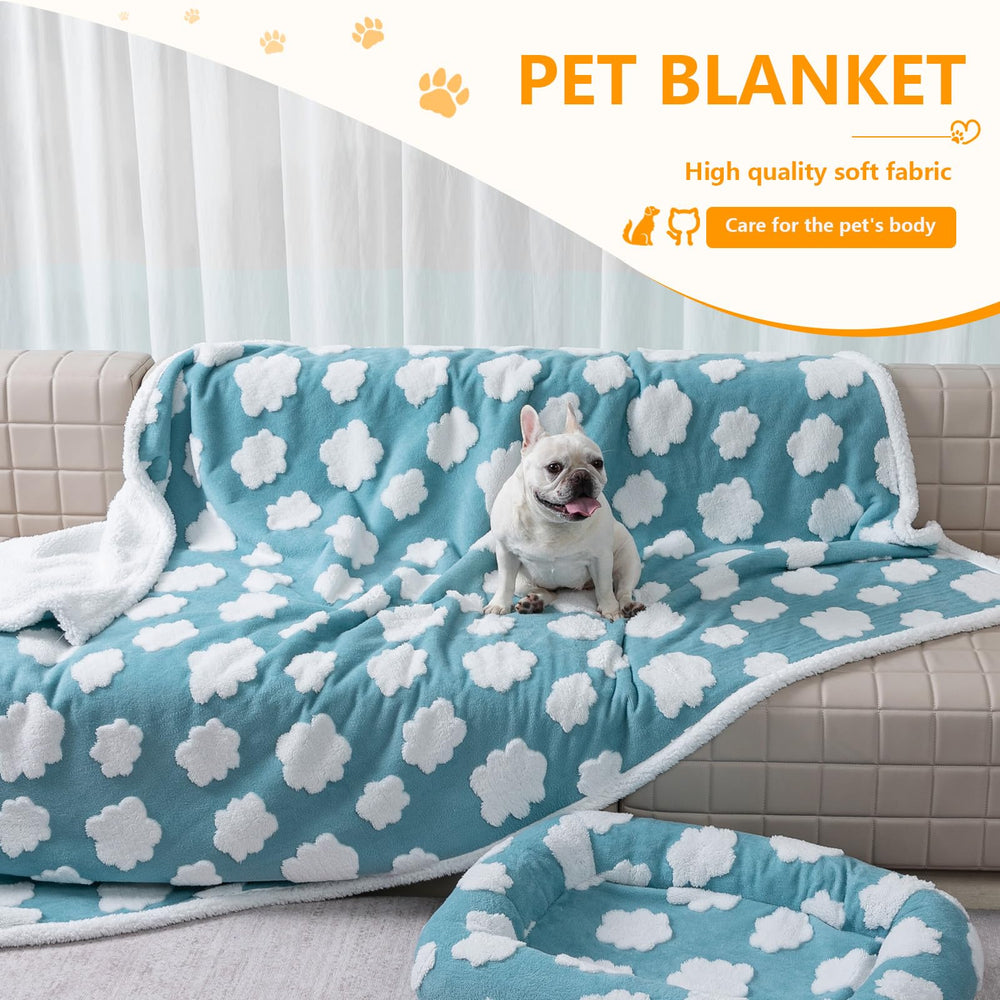 Maidewow jacquard-pattern blanket close-up for stylish home décor.