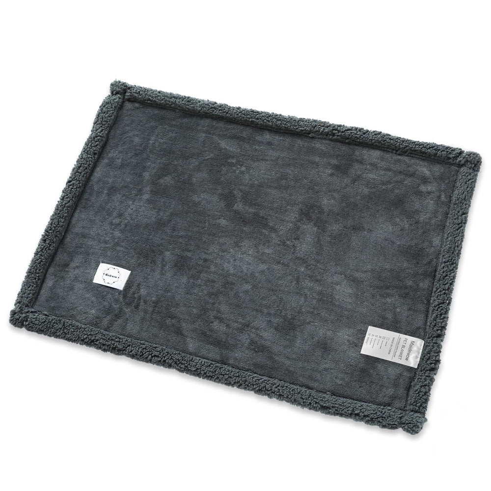 Maidewow washable pet blanket being machine washed keeps fur and grime away