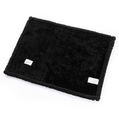 Maidewow waterproof dog throw blanket with flannel side for cozy warmth.
