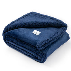 Maidewow blanket close-up reveals plush sherpa texture for cozy warmth