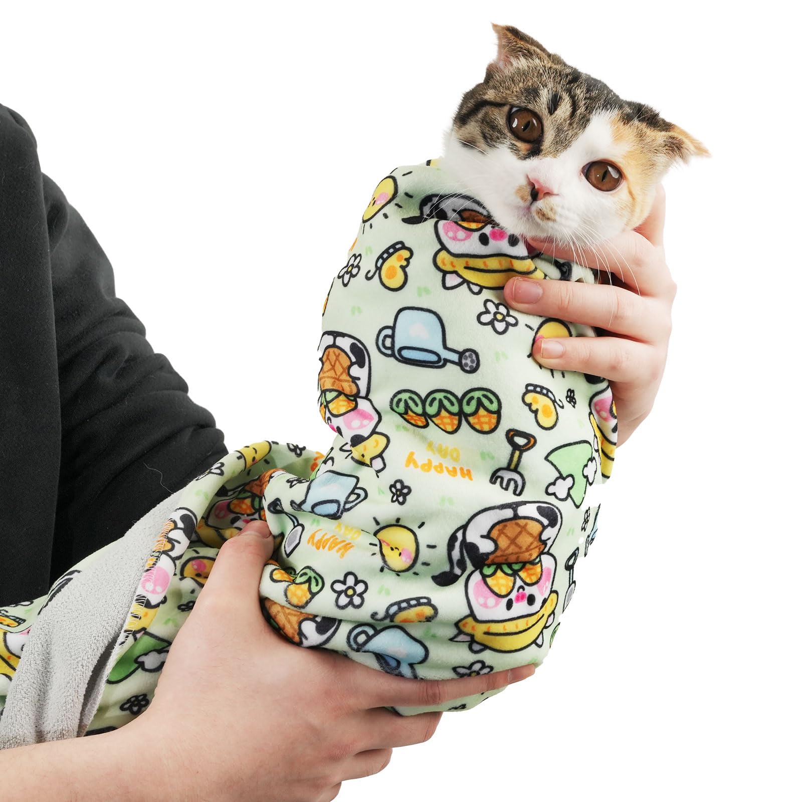 maiwoste cow corn wrap soft-fabric closeup highlights gentle grooming comfort
