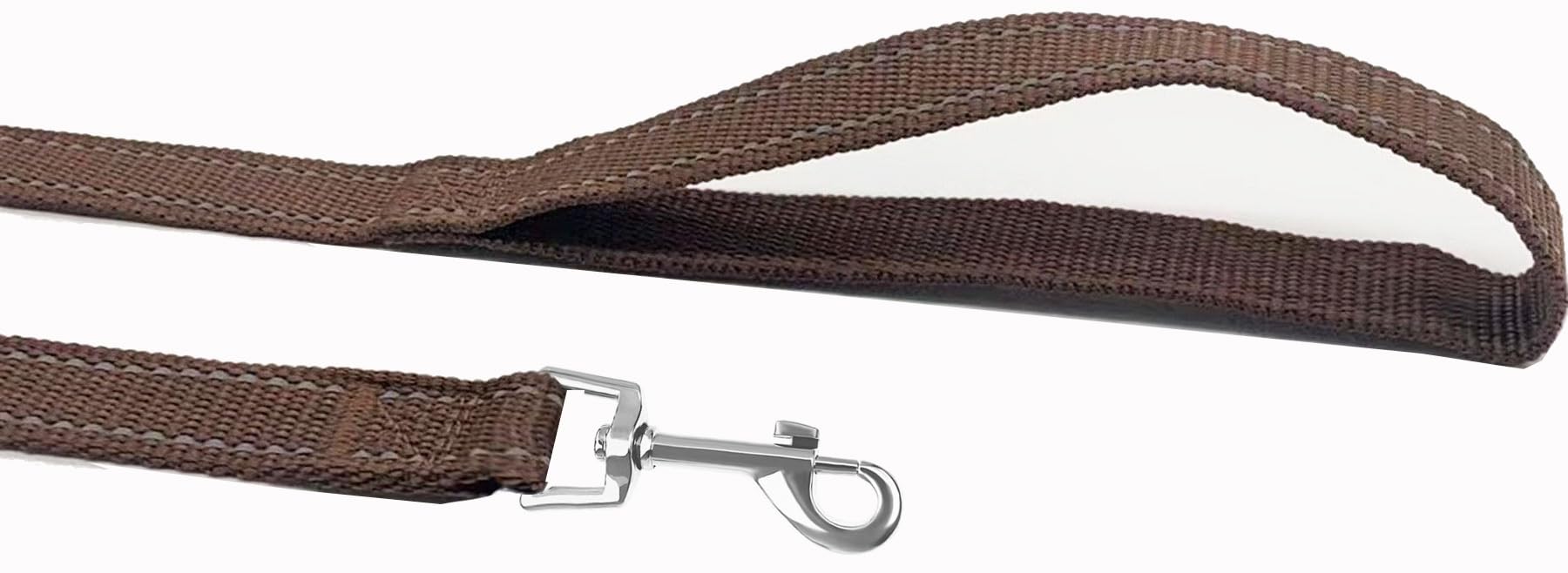 MANDAO nylon training leash ideal for outdoor camping and beach adventures.