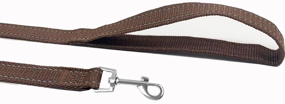 MANDAO nylon training leash ideal for outdoor camping and beach adventures.