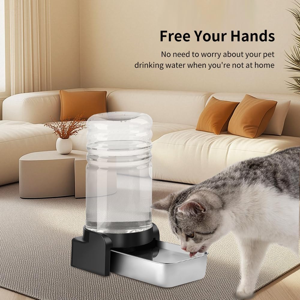 Marchul base with four non-slip feet prevents tipping during use.