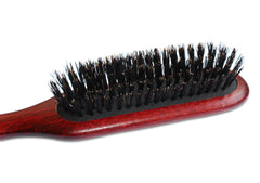 Mars Coat King Maxi Pin Boar brush bristles closeup emphasizes stainless steel detangling action.