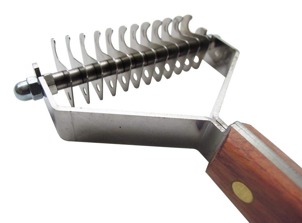 Mars Coat King stainless steel blades close-up highlighting durability and easy cleaning