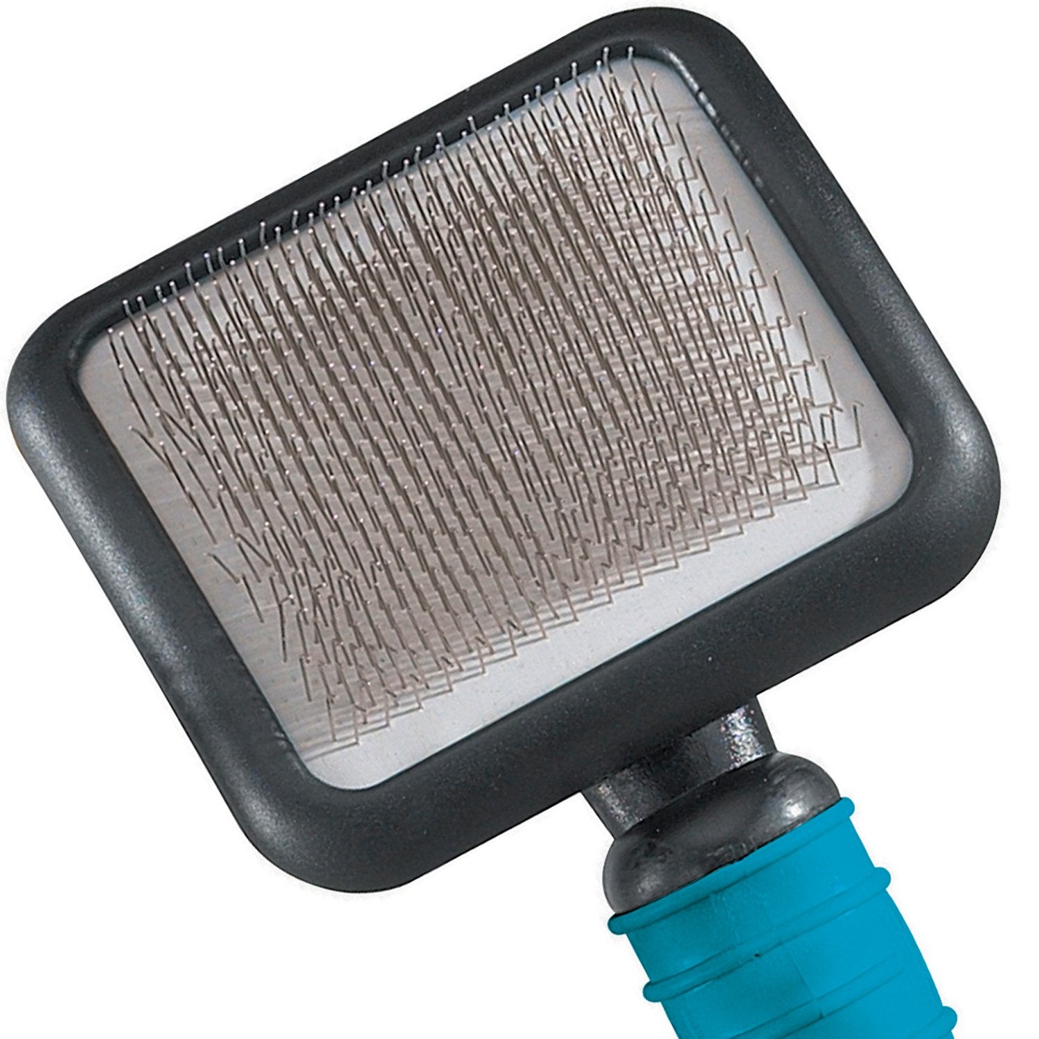 Master Grooming Tools slicker brush close-up pins enabling gentle detangling