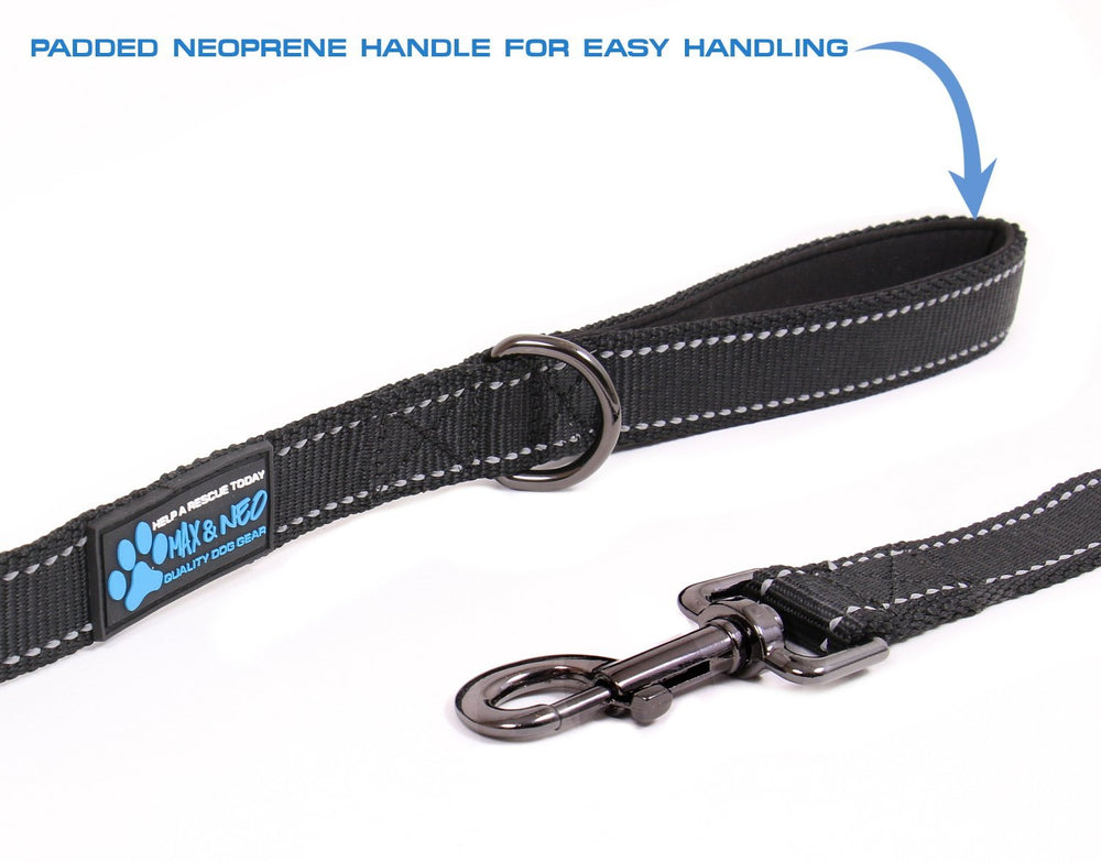 Max and Neo D-ring clip for accessories and bags.