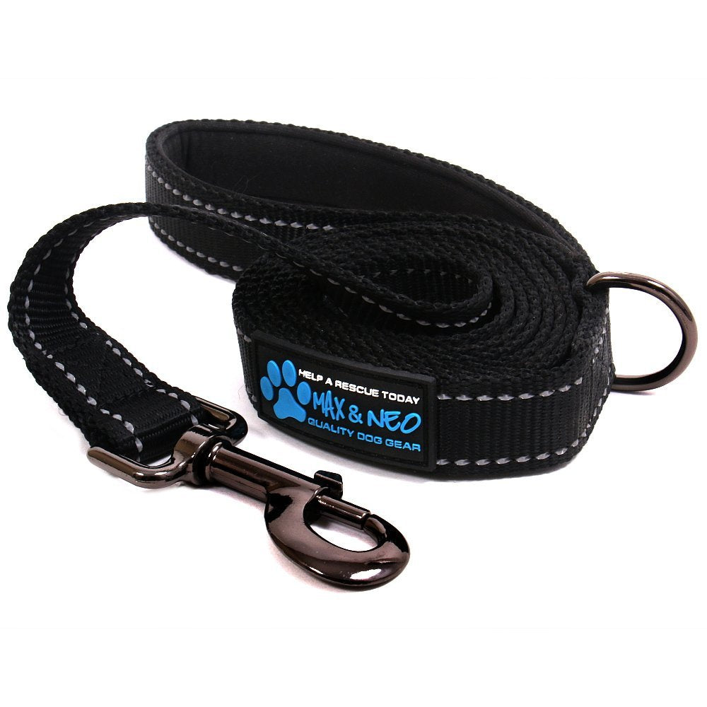 Max and Neo reflective stitching improves night visibility.