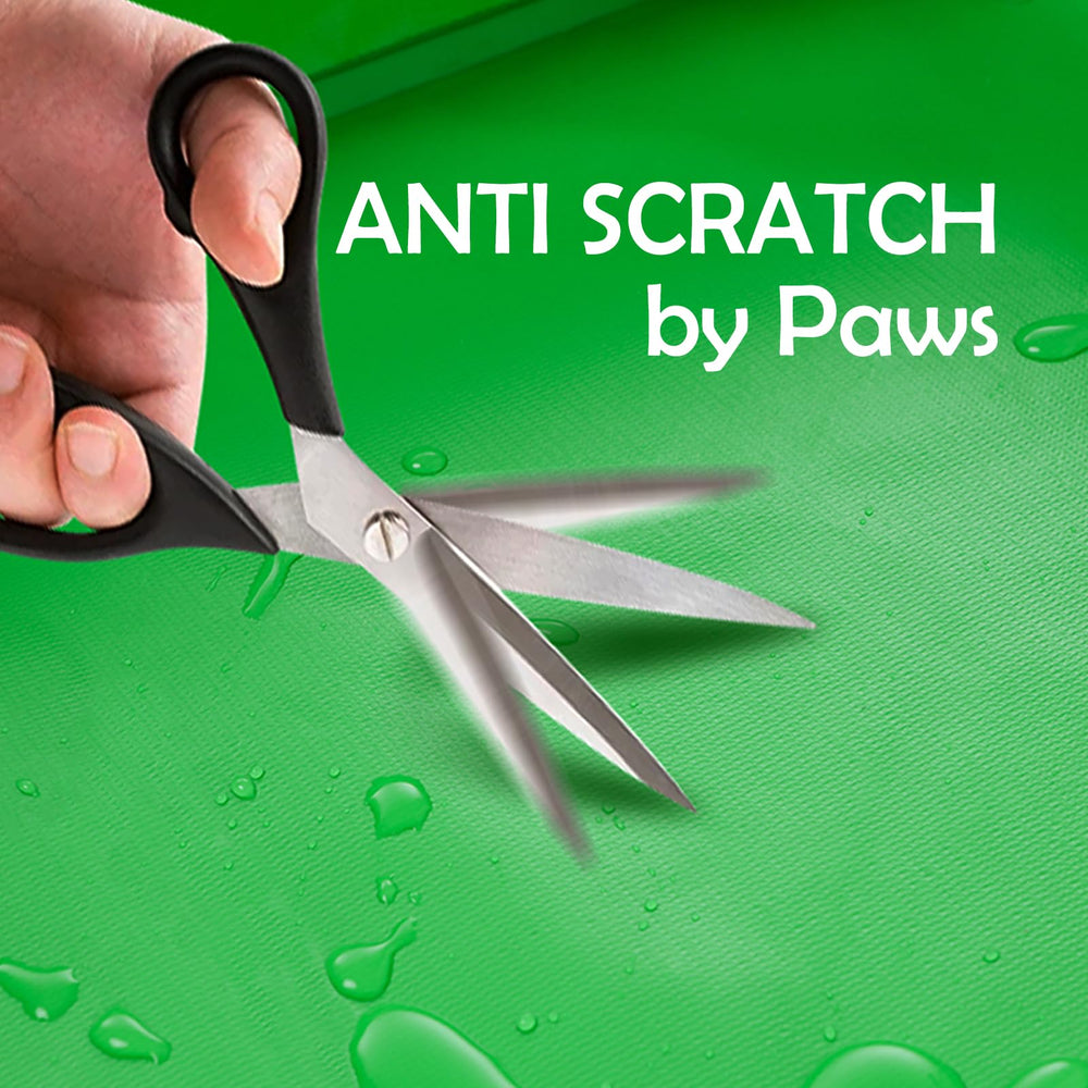 MEEXPAWS non-slip potty tray stays in place during playful puppies.