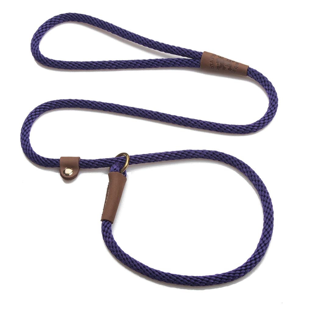 Mendota Pet Slip Leash close-up leather splice shows durable training hardware.