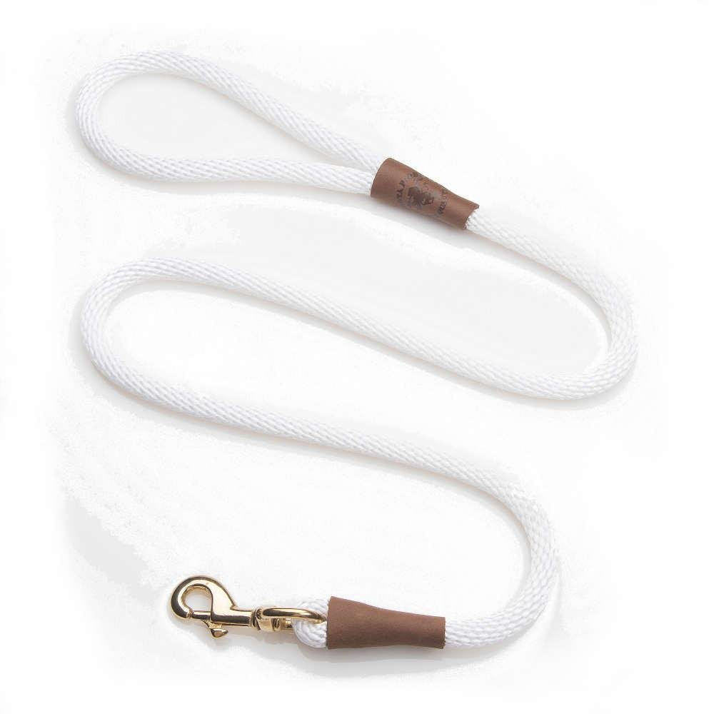 Mendota Pet Snap Leash closeup of British-style braid for durable daily walks.